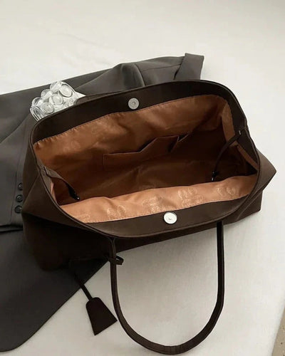 Marta | Stilvolle Begleitung für Beruf & Freizeit